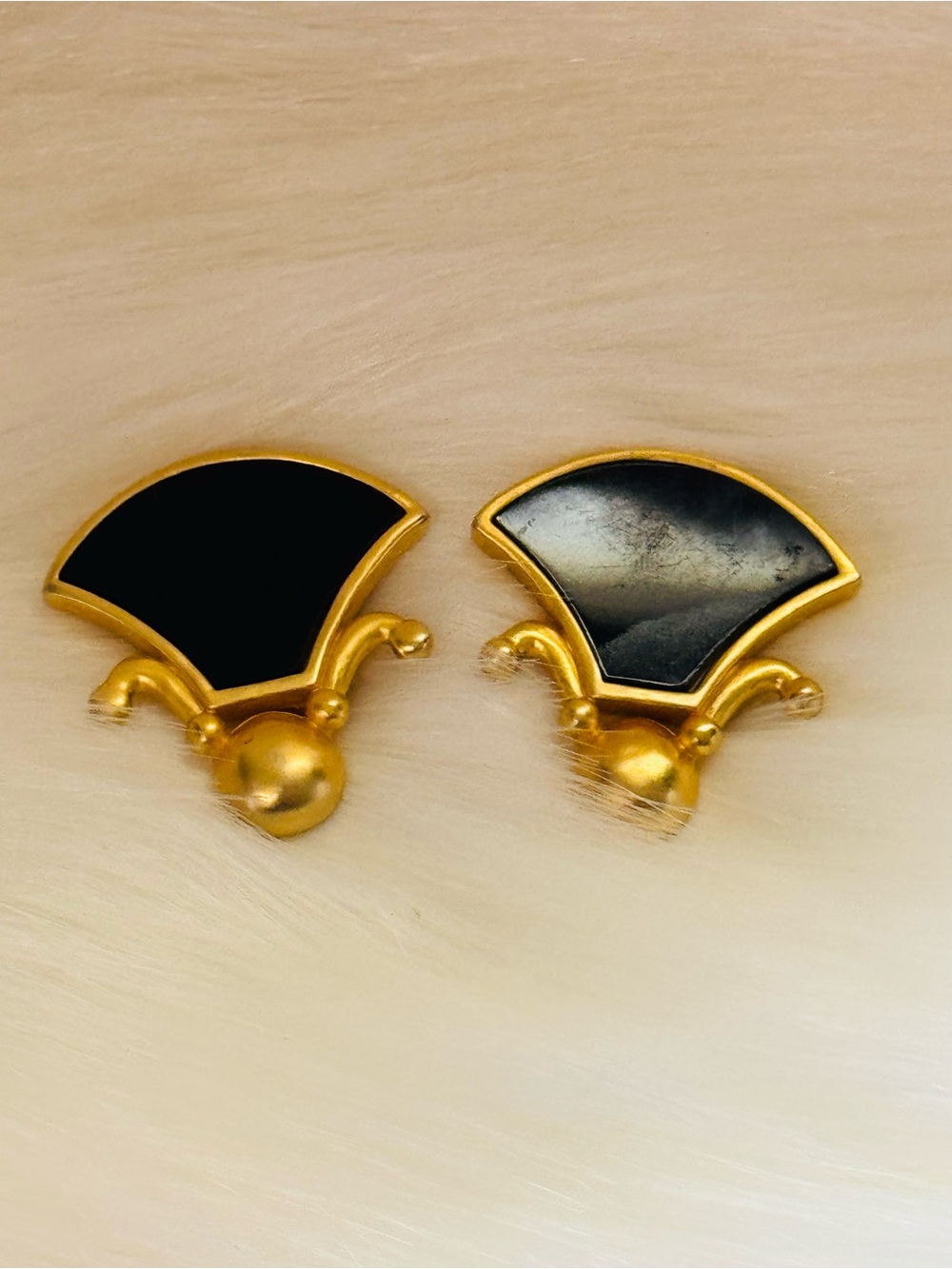 Authentic Vintage Karl Lagerfeld   Black and Gold Fan Clip-On Earrings